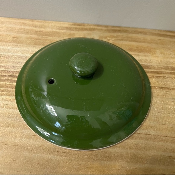 Vintage Hall China 66 Individual Casserole Dish with Lid in Green 6” - Picture 9 of 10